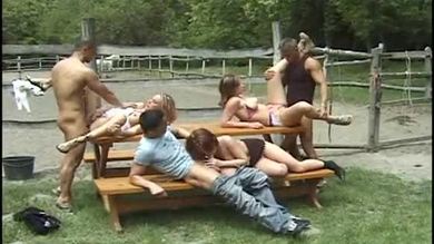 Groupsex outdoor