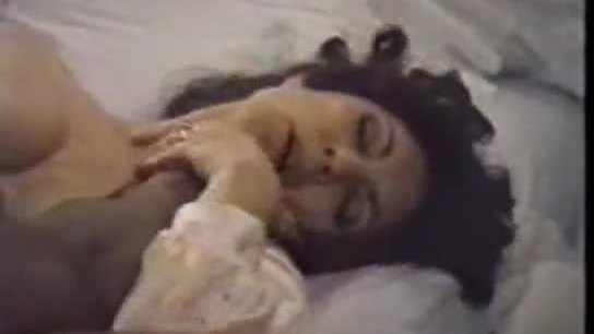 Mature woman in hotel - 70s porn