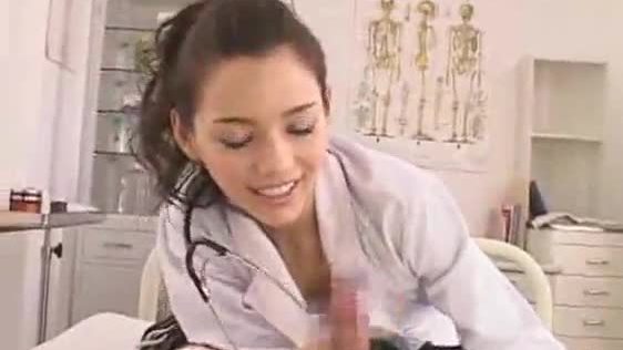 A beautiful japanese doctor gives a handjob (what is the name of this actress?)