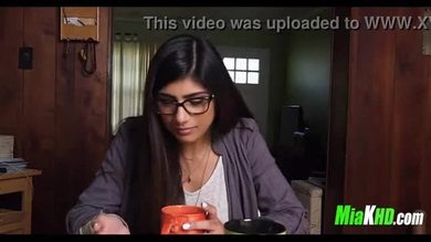 Mia khalifa takes 2 big black cocks 1 91