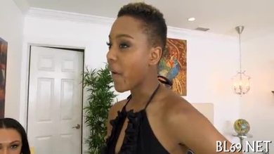 Ebony undresses to have a pleasure sex