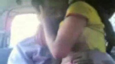 Tamil cute desi girl fucked by mooched man in car